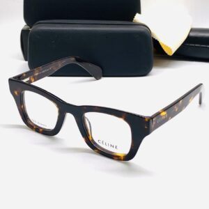 CLN08553 Animal Skin Frame