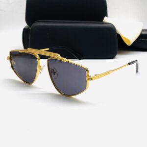 GUC50221 Gold Frame With Dark Shades